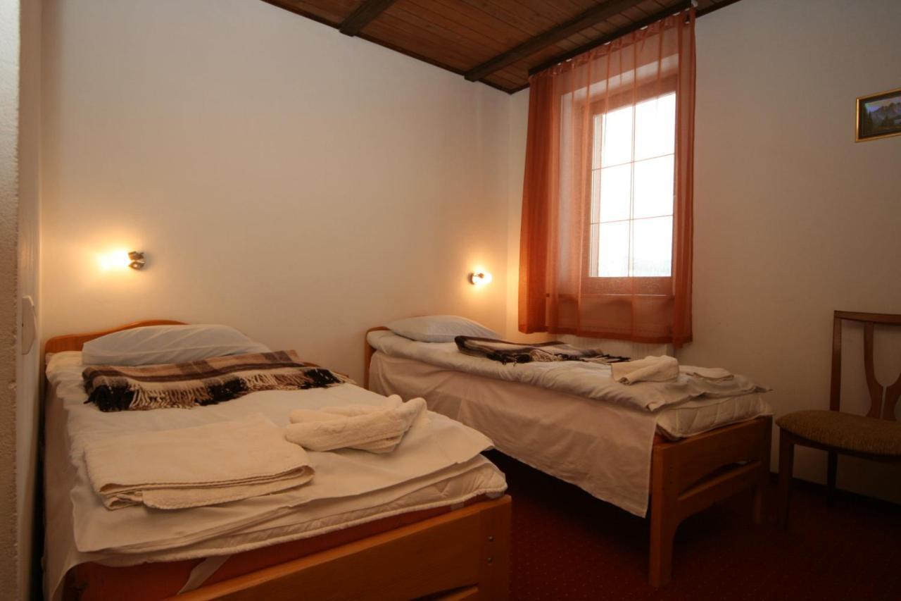Alpenhof Pansion Hotel Szlavszke Kültér fotó