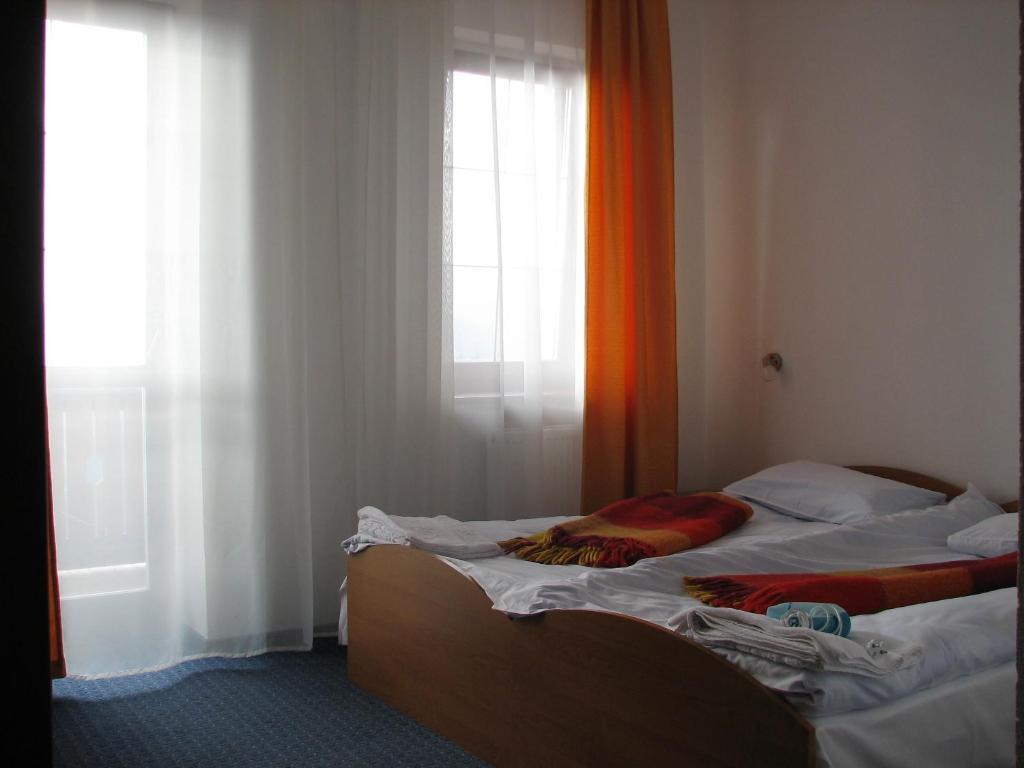 Alpenhof Pansion Hotel Szlavszke Szoba fotó