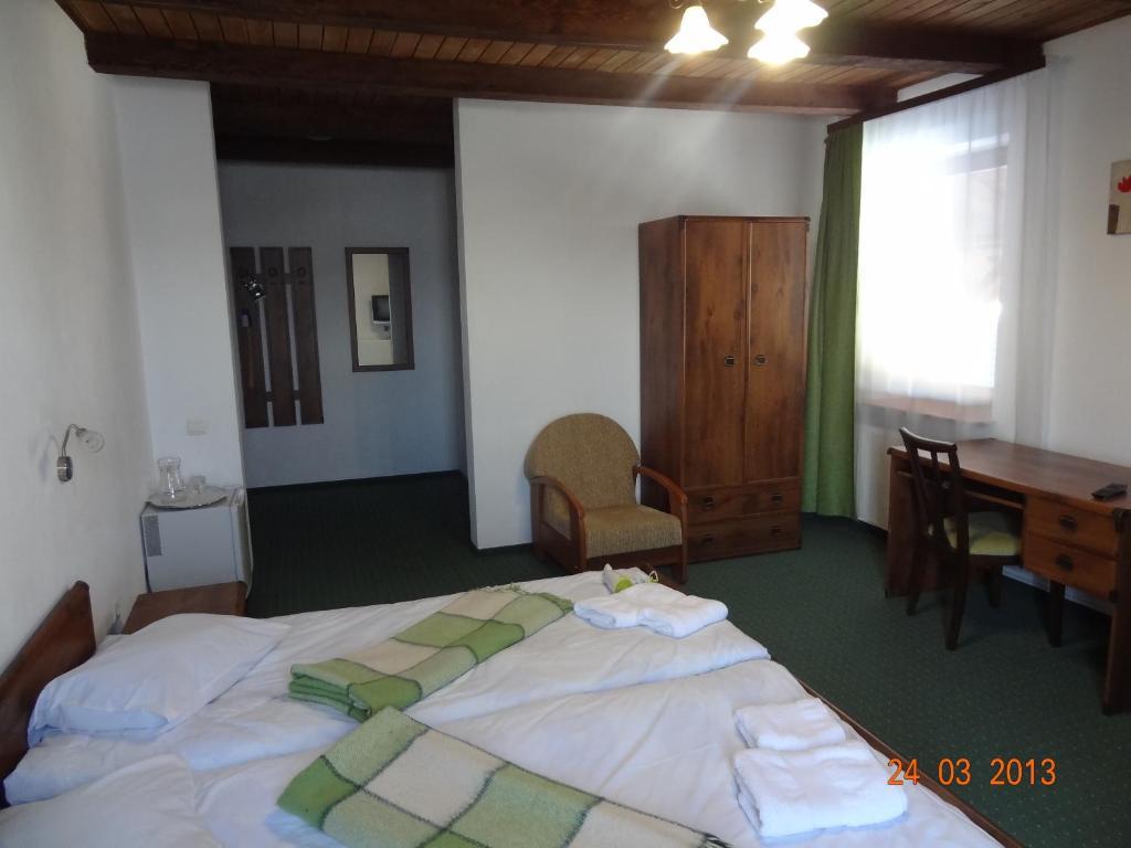 Alpenhof Pansion Hotel Szlavszke Szoba fotó