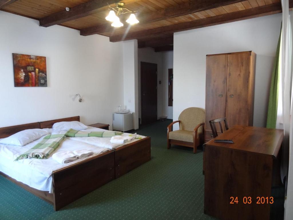 Alpenhof Pansion Hotel Szlavszke Szoba fotó