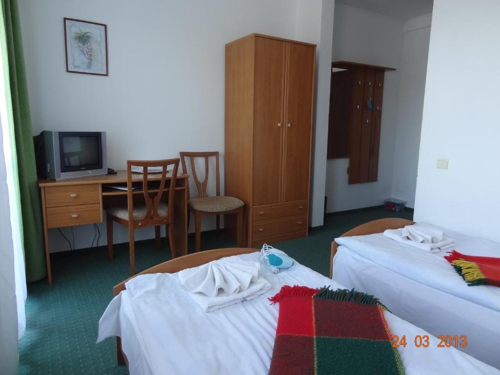 Alpenhof Pansion Hotel Szlavszke Szoba fotó